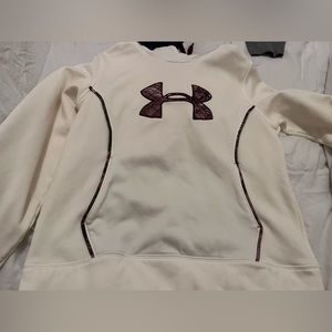 white and camo under armour hoodie.